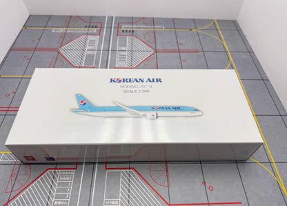 1:200 32CM Hogan KOREAN AIR BOEING 787-9 Aircraft ABS Plastic Airplane Model
