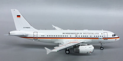 JFOX GERMAN AIR FORCE BUNDESREPUBLIK DEUTSCHLAND AIRBUS A319 15+01 1/200 model