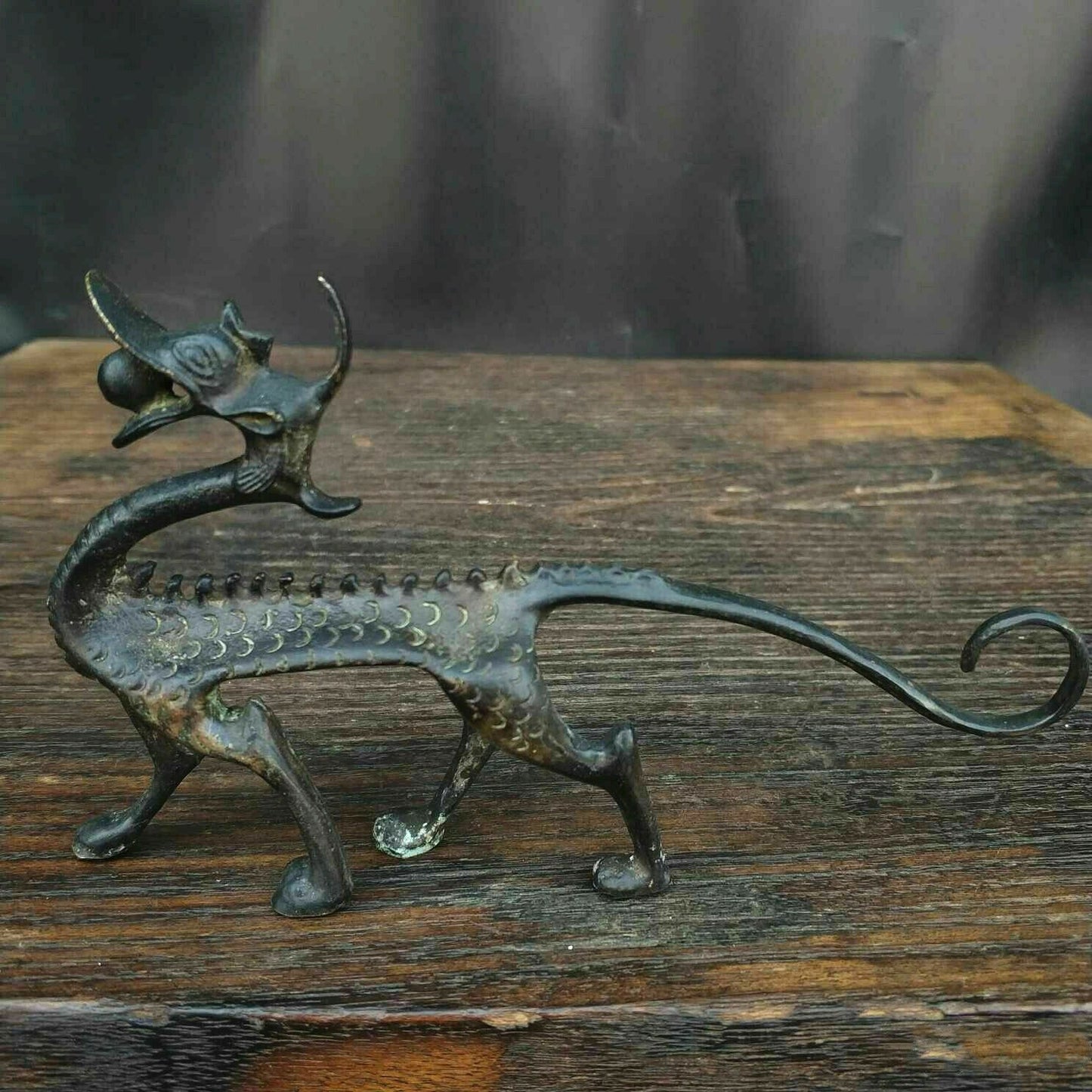 Chinese Bronze Copper Statue Carved Dragon Pen Holder Figurines