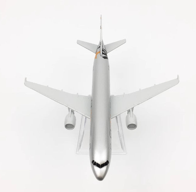 16CM Jetstar AIRBUS A320 Passenger Aircraft Plane Diecast Airplane Model