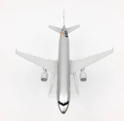 16CM Jetstar AIRBUS A320 Passenger Aircraft Plane Diecast Airplane Model
