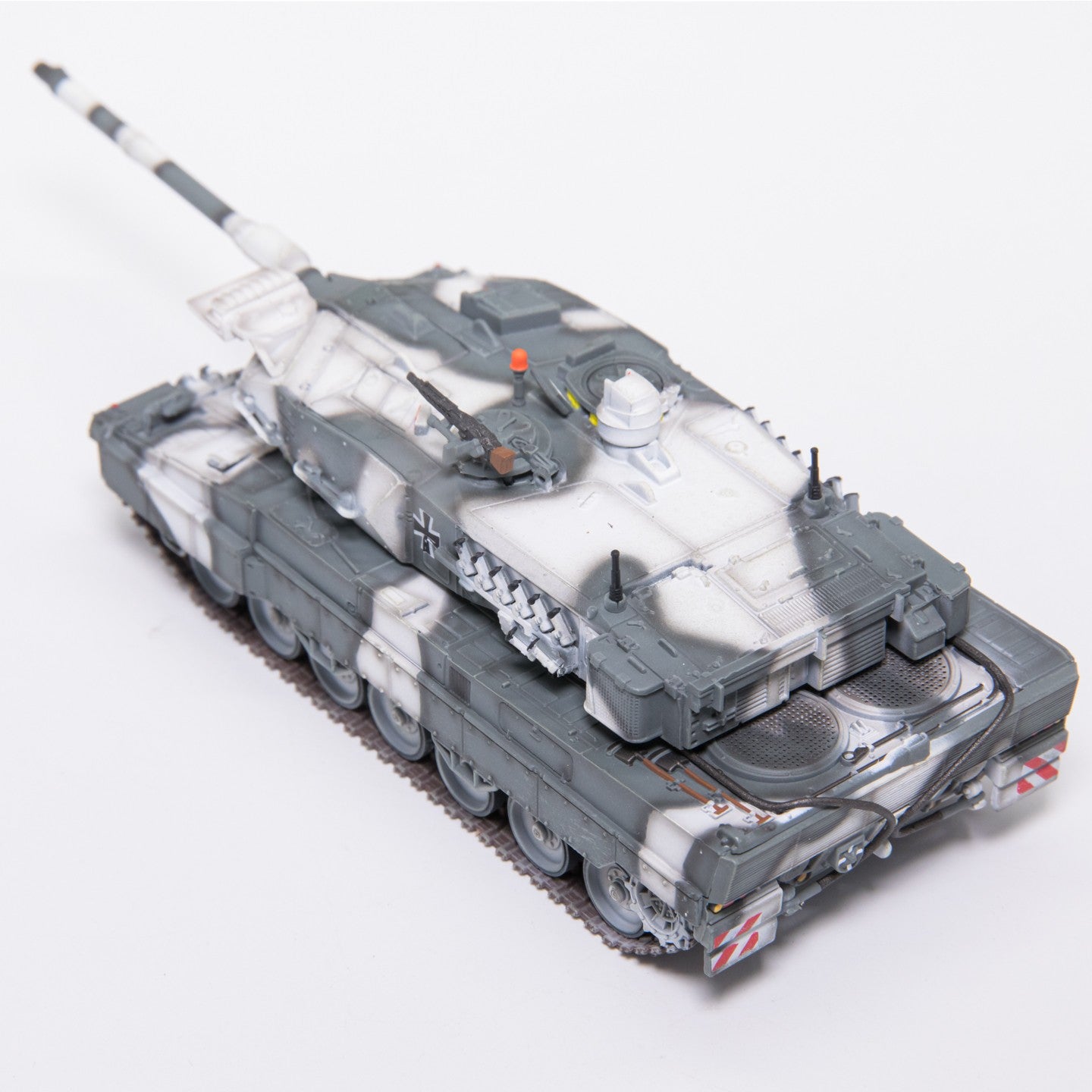 Panzerkampf 1/72 German Leopard 2A7 Main Battle Tank Snow Painted Finished model