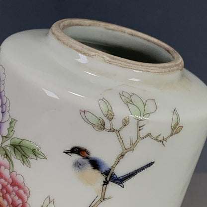 Chinese Antique Pastel Porcelain Flower Bird Lid Pot Tea Pot Jar