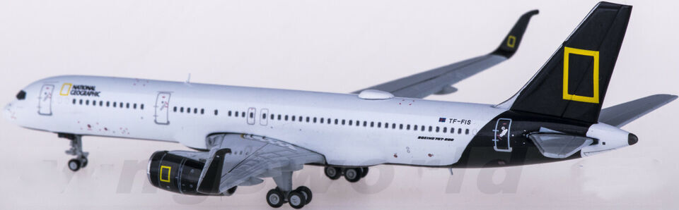 1:400 JC Wings Icelandair BOEING 757-200 Passenger Airplane Diecast Plane Model