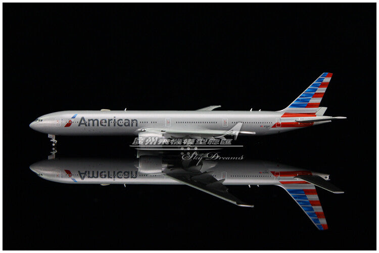 1:400 GeminiJets American Airlines B777-300ER Airplane Diecast Aircraft Model