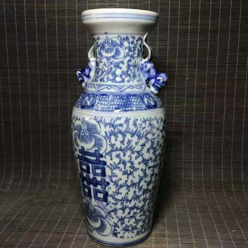 Antique Hand-painted Blue and White Porcelain Double Happiness Double Ear Bottle