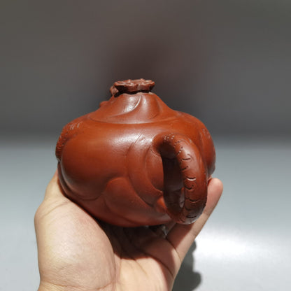 Chinese Yixing Zisha Clay Handmade Exquisite Teapot（鱼化龙 底款：王爱仙）