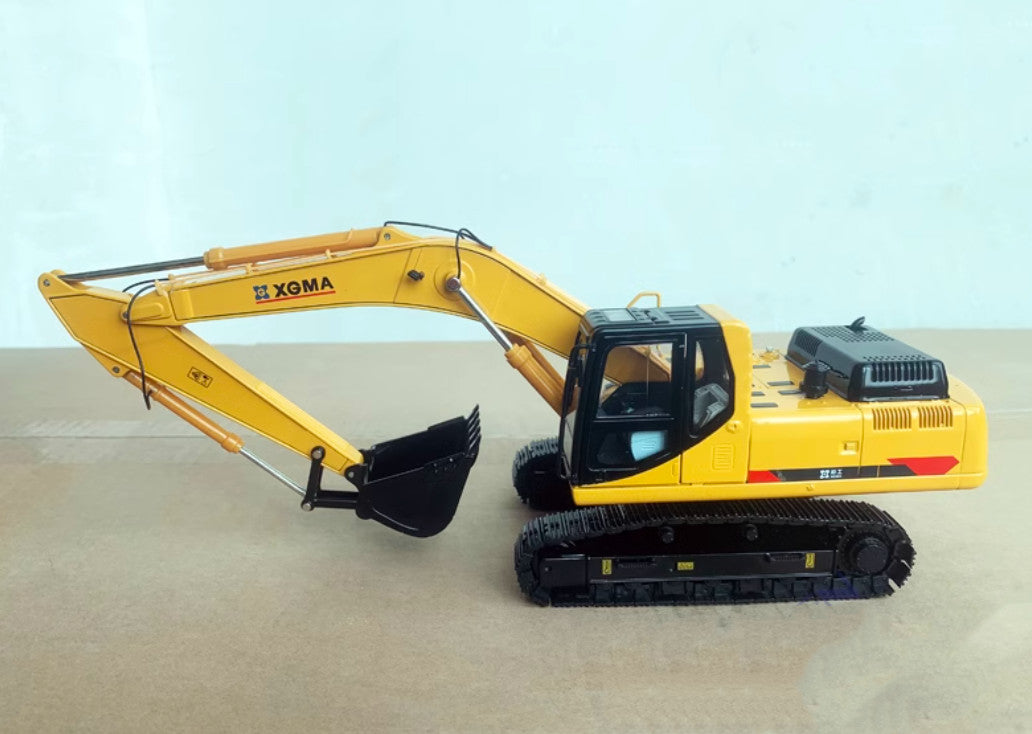 1:35 35CM XGMA XG836 Excavator Construction Machine Vehicles Diecast Model