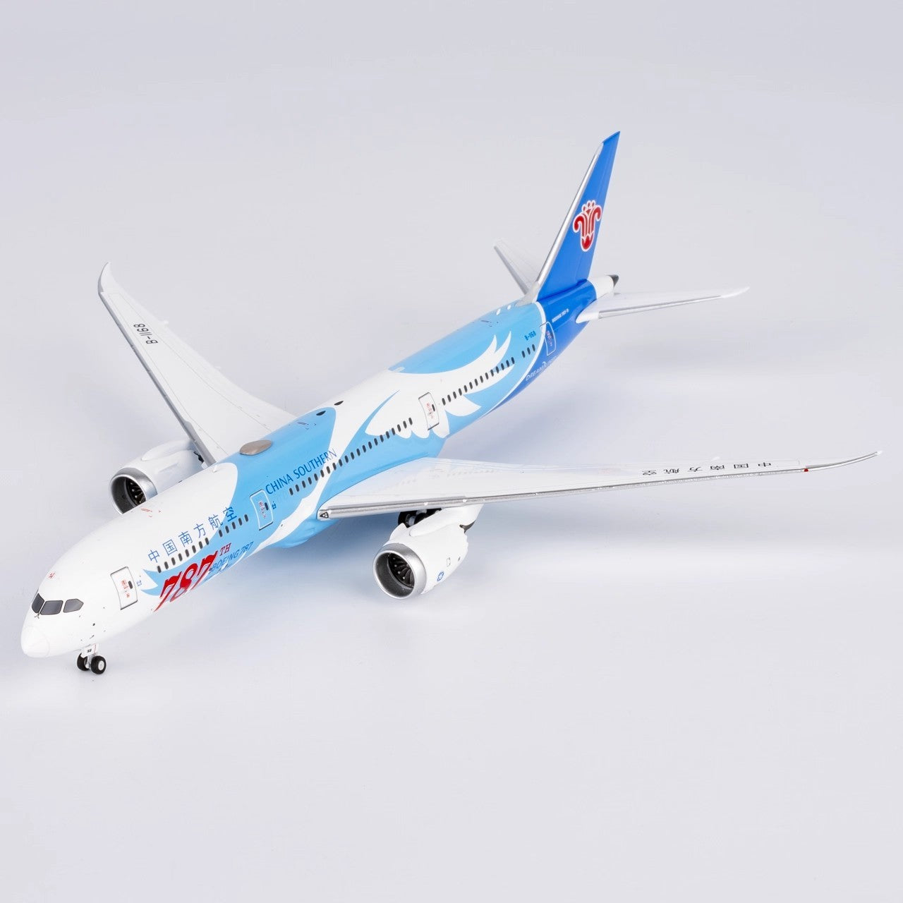 1:400 NGmodels China Southern B787-9 Passenger Airplane Diecast Plane Model