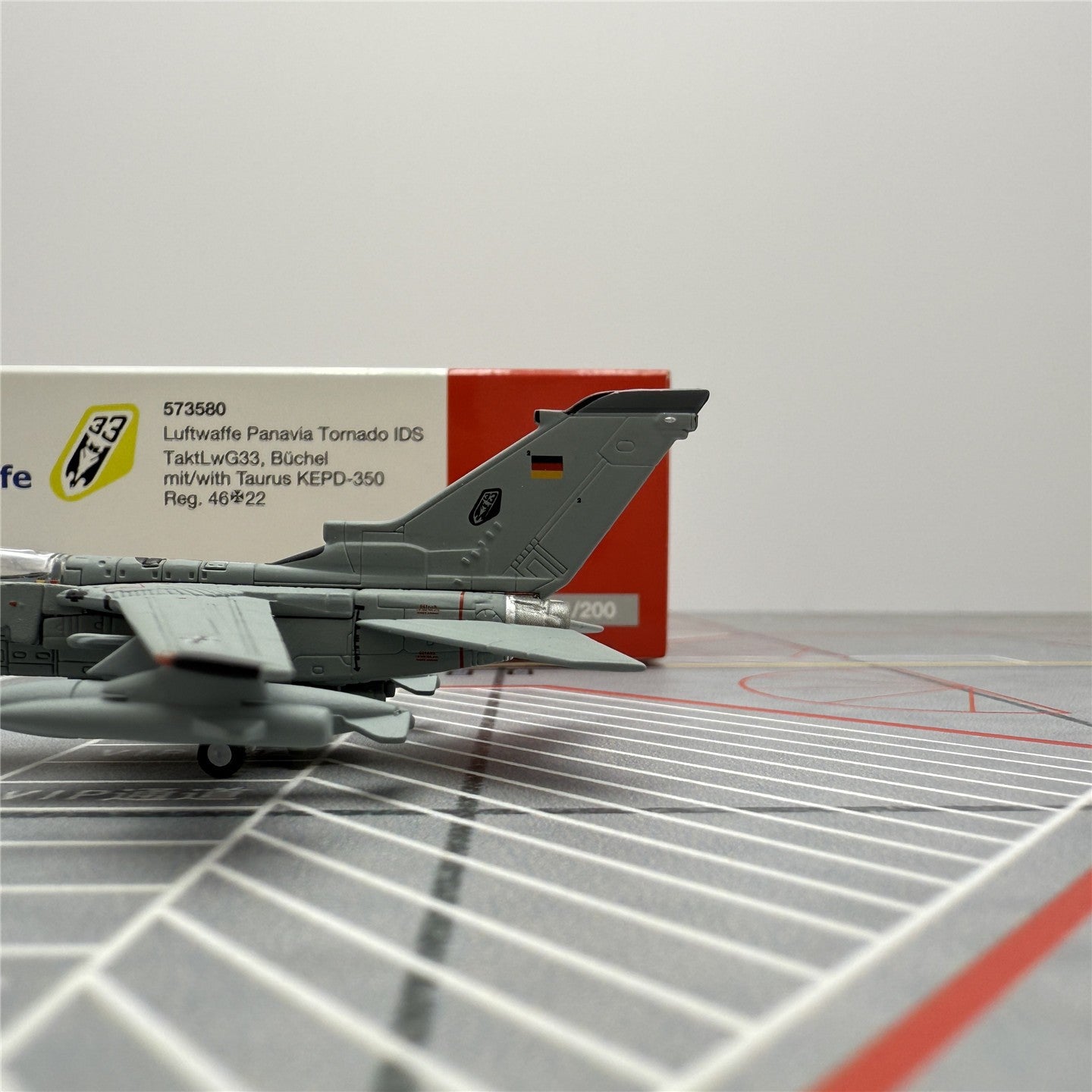 Herpa Wings 1/200 Luftwaffe, Panavia, Tornado, Metal Fighter Model Aircraft