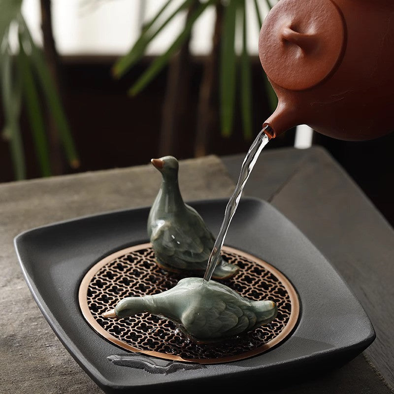 1Pc Exquisite Ceramic Cute Duck Tea Table Decoration Accessories Tea Pet