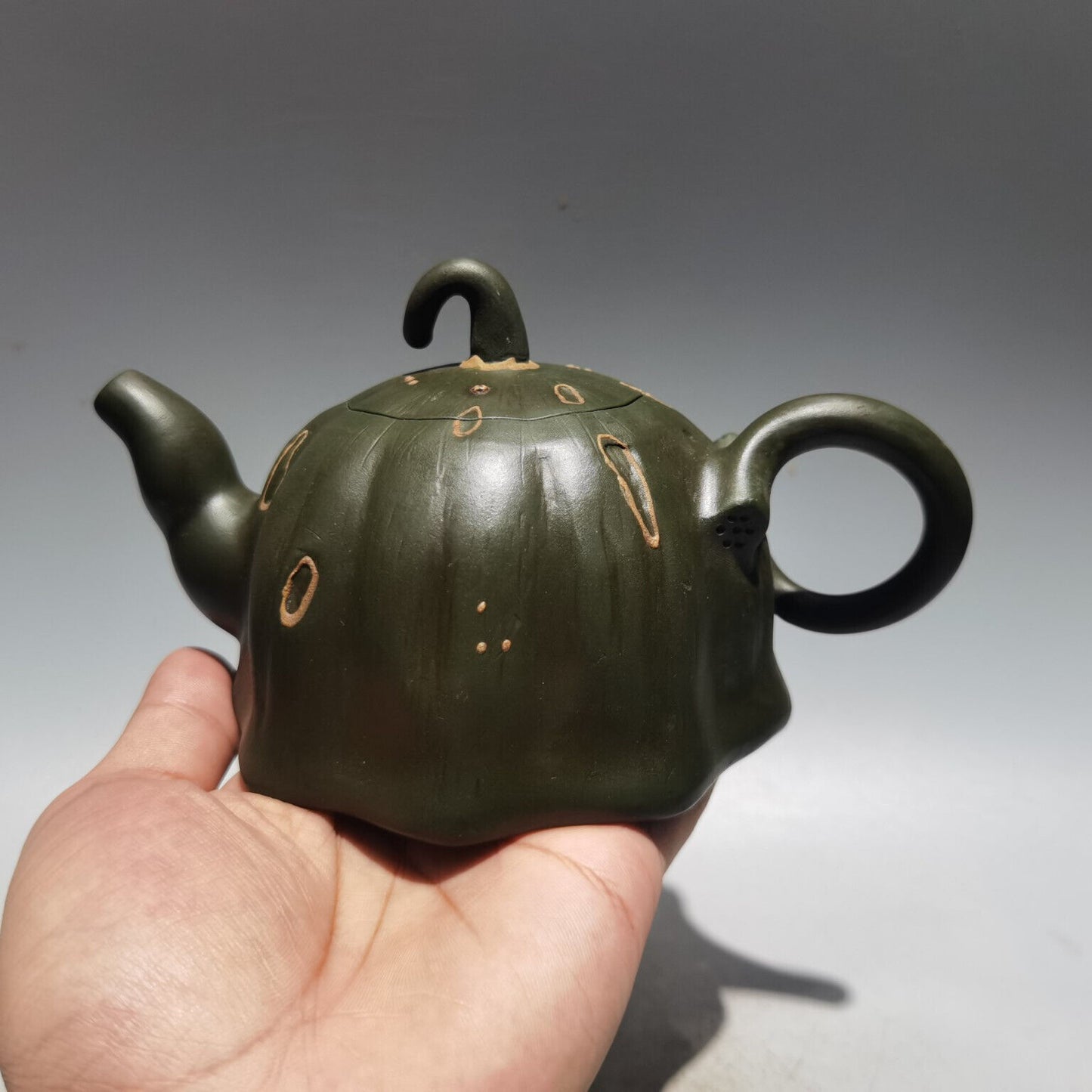 Chinese Yixing Zisha Clay Handmade Exquisite Teapot（莲子壶 低款：陈鸣远）