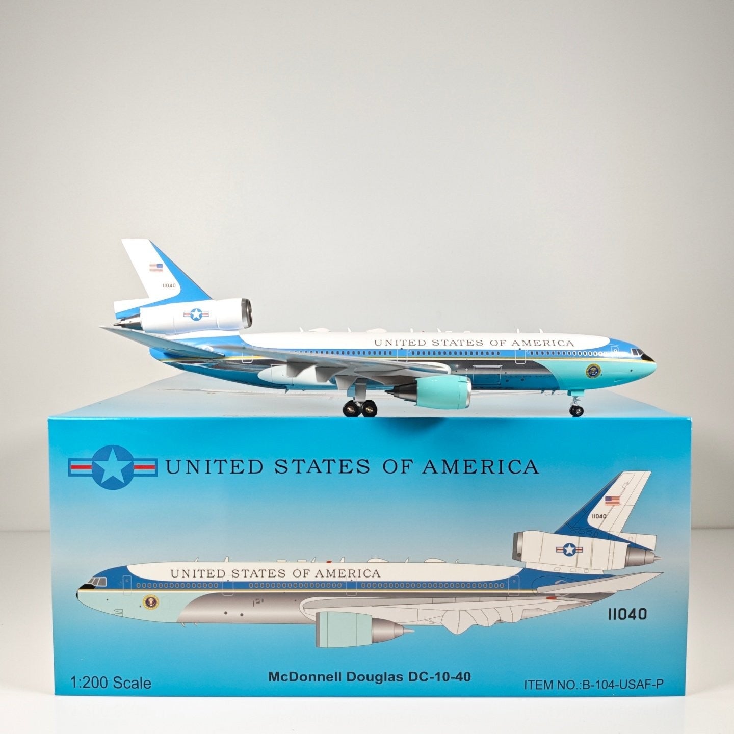 1:200 B-Models UNITED STATES OF AMERICA DC-10-40 Diecast Aircraft Plane Model