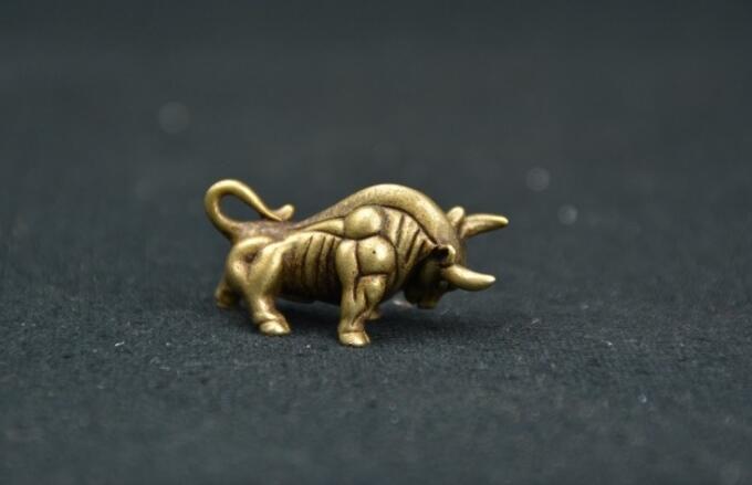 Chinese Pure brass Wall Street bull small statue