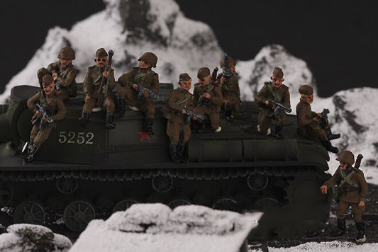 SOVIET RED ARMY 10 khaki Soldiers Only Tank is not included 1/72 Resin model Set