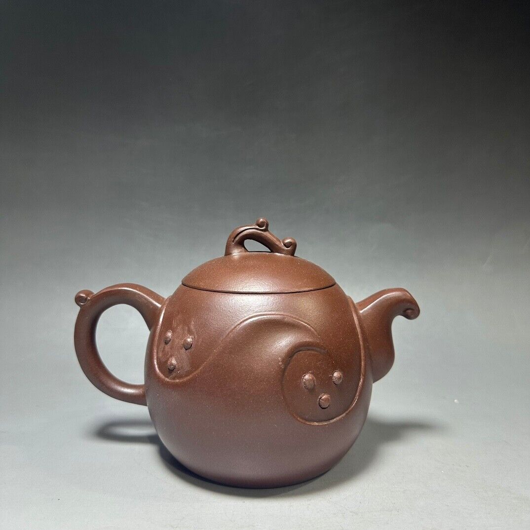 Chinese Yixing Zisha Clay Handmade Exquisite Teapot （浪涛 底款：顾景舟）