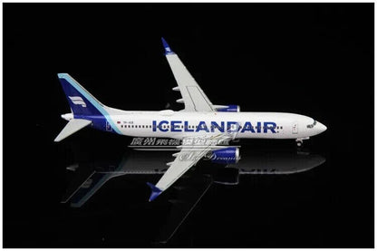 1:400 GeminiJets ICELANDAIR BOEING 737 MAX 8 Passenger Airplane Diecast Model