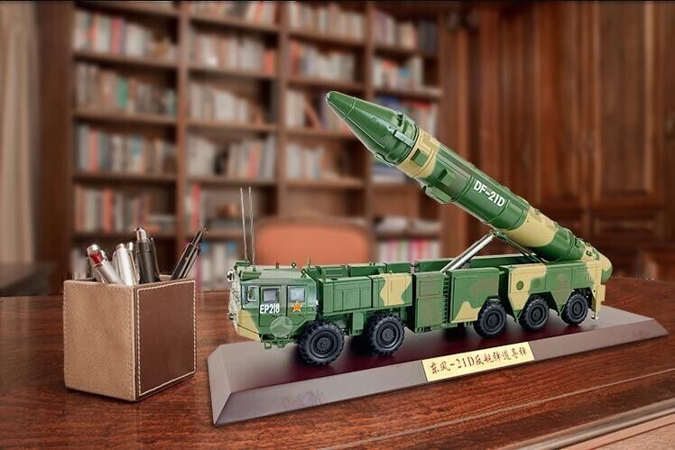 1:35 44CM DF-21D Anti-ship Missile Launcher Truck Diecast Model Collection