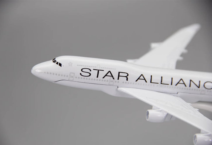 16cm Star Alliance Boeing 747-400 Passenger Aeroplane Diecast Aircraft Model