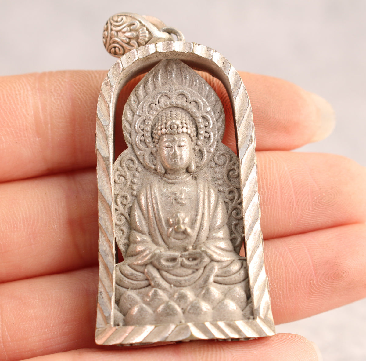 Chinese tibet silver buddha blessing buddha statue collect pendant netsuke