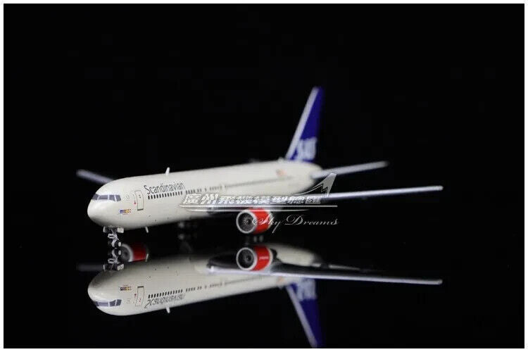 1:400 JC Wings SAS BOEING 767-300ER Passenger Airplane Diecast Aircraft Model