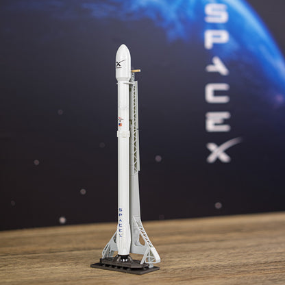1:300 Scale SpaceX Falcon9 Falcon Heavy with KSC-39A Painted Rocket Model