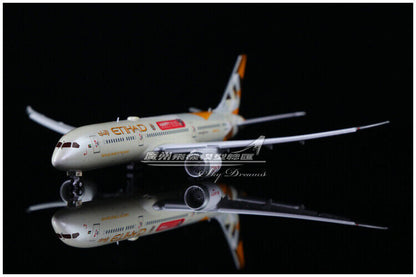 1:400 JC Wings ETIHAD AIRWAYS B787-9 Passenger Airplane Flap Down Diecast Model