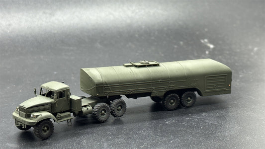 1/144 Ukrainian KrAZ-258 Fuel Tanker Truck Painted Finished Model