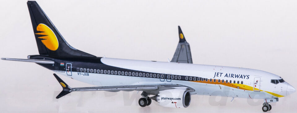 1:400 Phoenix JET AIRWAYS BOEING 737 MAX 8 Passenger Airplane Diecast Model