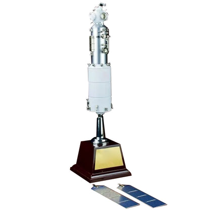 Alloy 1/150 China Tianhe Core Module Space Station Spacecraft Model Toy Gift