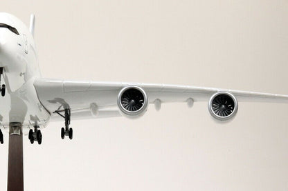 1:200 37CM AIRBUS A380 Passenger Airplane Landing Gears Resin  Aircraft Model