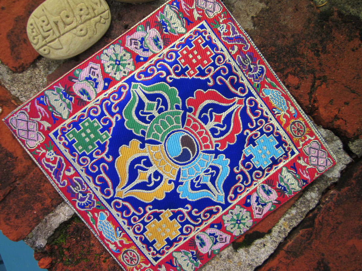 8.6" New ROYAL BLUE DORJE SQUARE SILK BROCADE ALTAR CLOTH BUDDHIST NEPAL