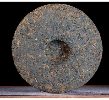 Menghai Heaven Earth Bulang 老年节奏 Puer Shu-erh 茶蛋糕 2015 357 克 Ripe-