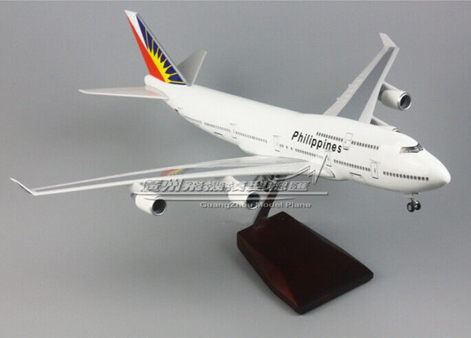 1:150 47CM Philippines BOEING 747-400 Airplane Landing Gear Resin Aircraft Model