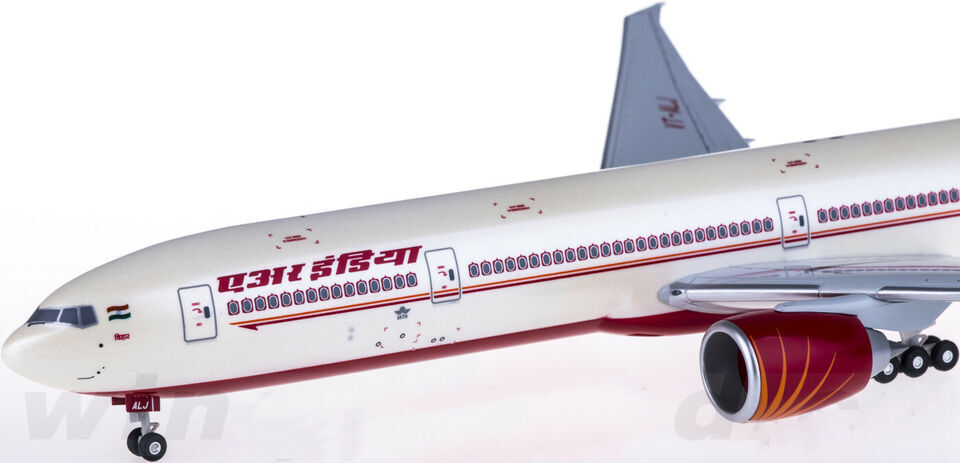 1:200 37CM Hogan AIR INDIA BOEING 777-300ER Passenger Airplane ABS Plastic Model