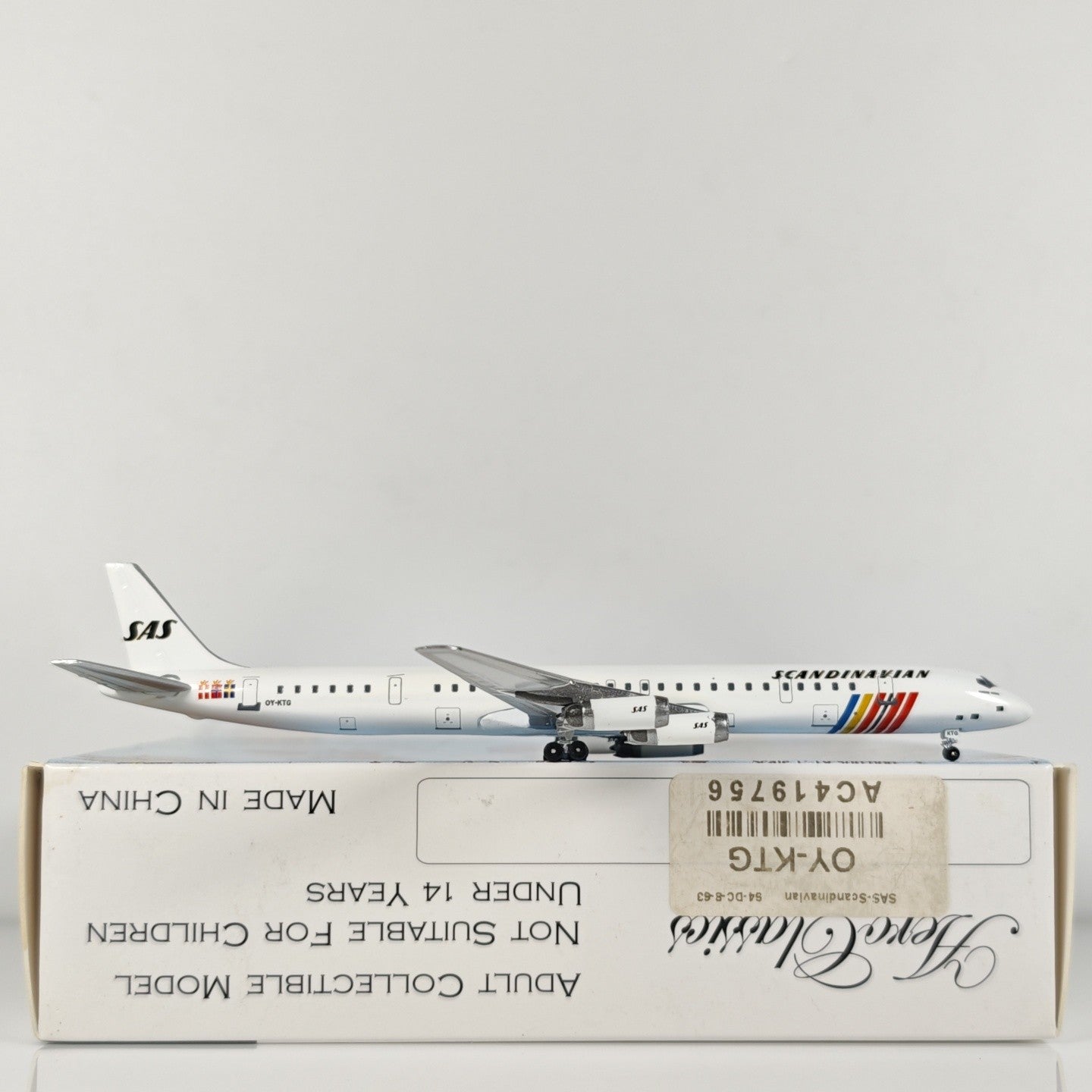 1:400 Aeroclassics SAS Douglas DC-8-63 OY-KTG Passenger Plane Diecast Model
