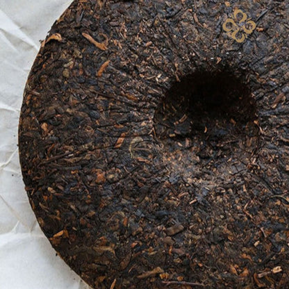357g Gong Ting Ripe Puer Tea Cake Golden Flower Yunnan Aged Mellow Sweet Tea