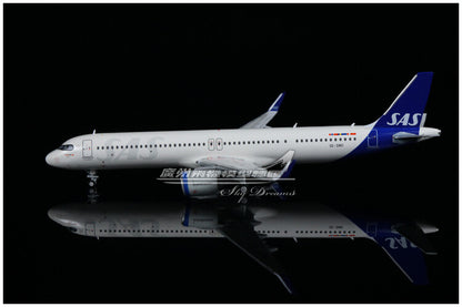1:400 GeminiJets SAS BOEING A321neo Airplane Diecast Plane Aircraft Model