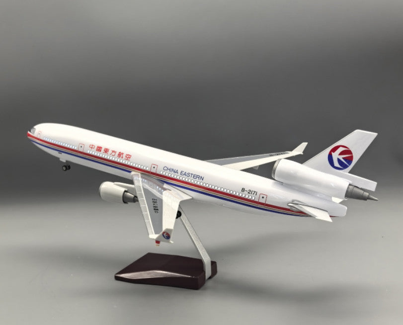 47CM 1:130 CHINA EASTERN MD-11 Airplane Led Sound Light Resin Aircraft Model