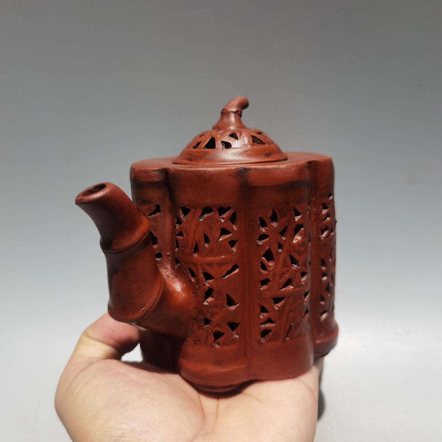 Chinese Yixing Zisha Clay Handmade Exquisite Teapot（多棱镂空壶 低款：陈鸣远）