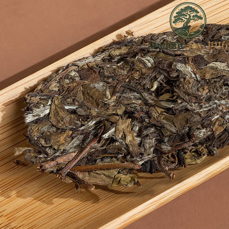 300g 2019 Fuding White Peony Tea Cake Ming Qian High Mountain White Tea