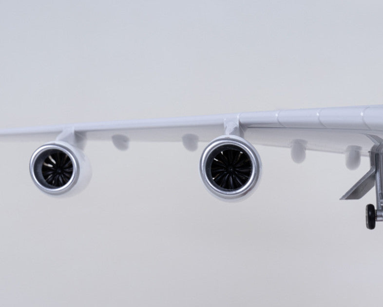 47CM 1:150 Iraqi Airways BOEING 747-400 Airplane Landing Gears Resin Model