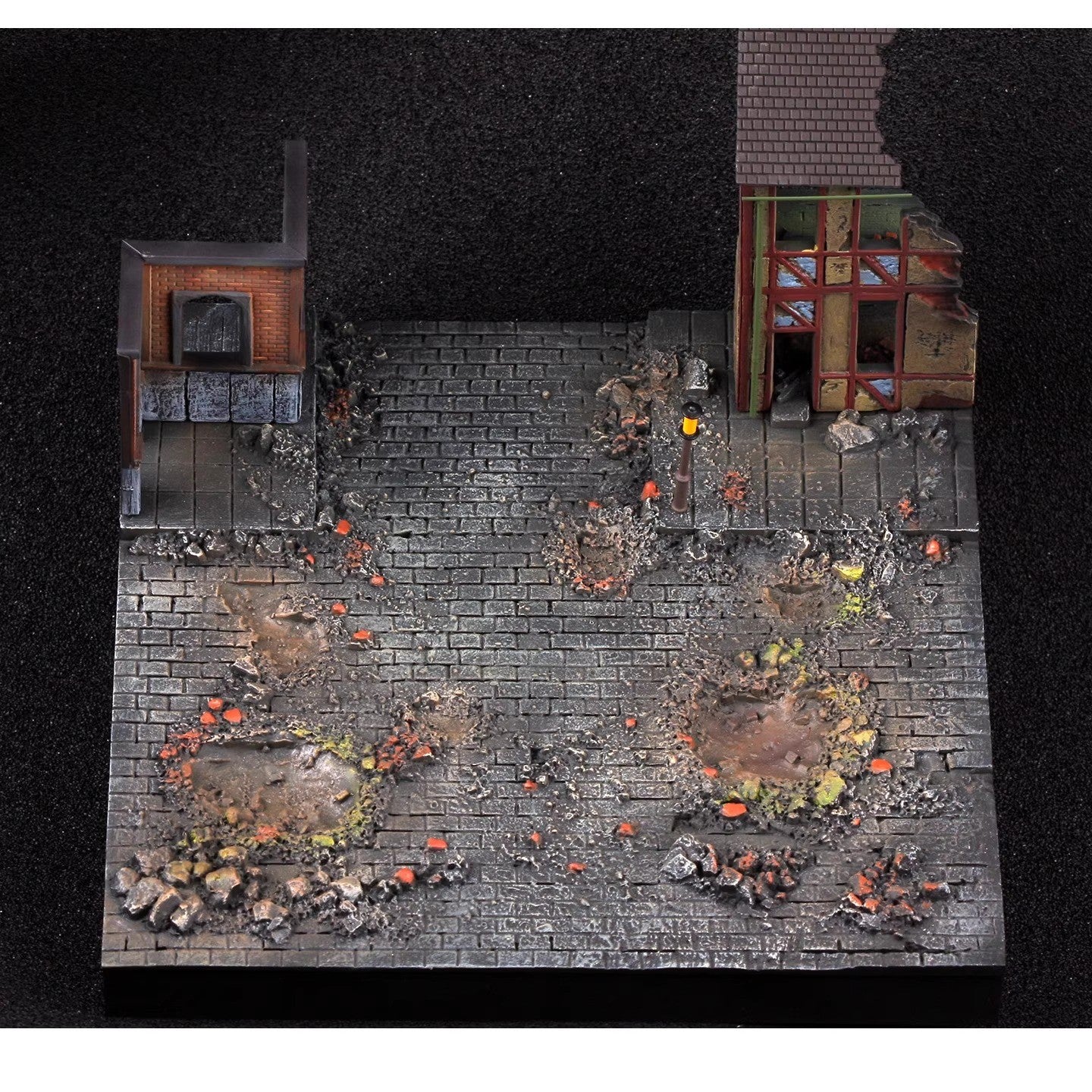 1/72 PMA WWII Europe Street Scene Floor Finished Model Without Tank and Soldier