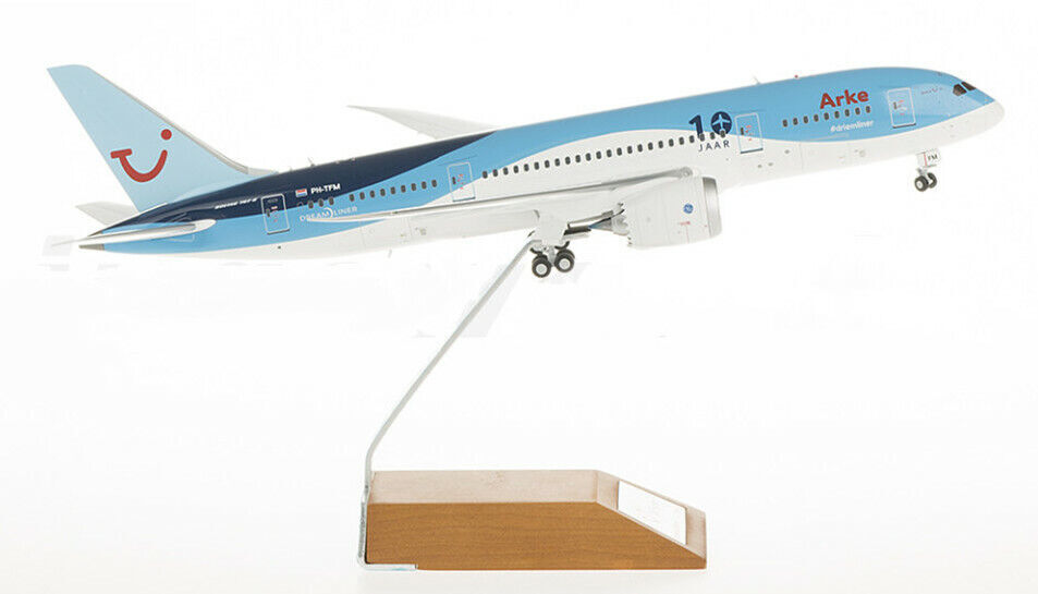 1:200 28cm JC Wings Arke Boeing 787-8 Passenger Airplane Diecast Aircraft Model