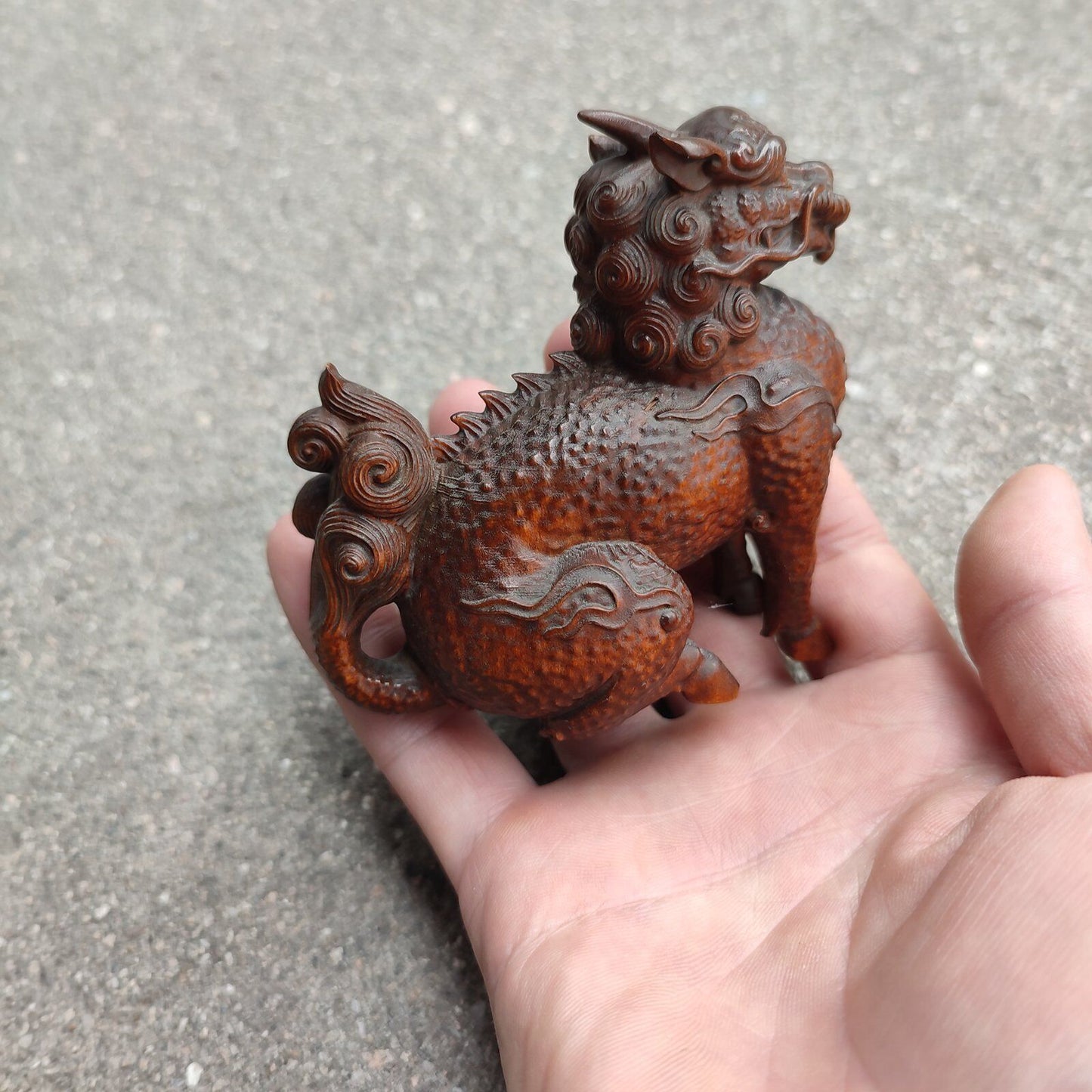 Chinese Unicorn Fabulous Zen Kylin Dragon Statue Figurines Boxwood Carving Gift