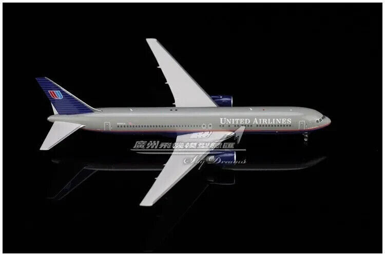 1:400 Phoenix UNITED BOEING 767-300ER Passenger Airplane Diecast Aircraft Model