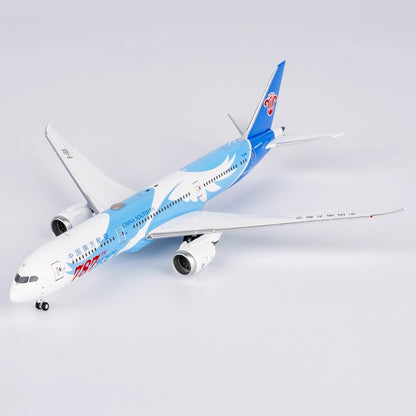 1:400 NGmodels China Southern B787-9 Passenger Airplane Diecast Plane Model