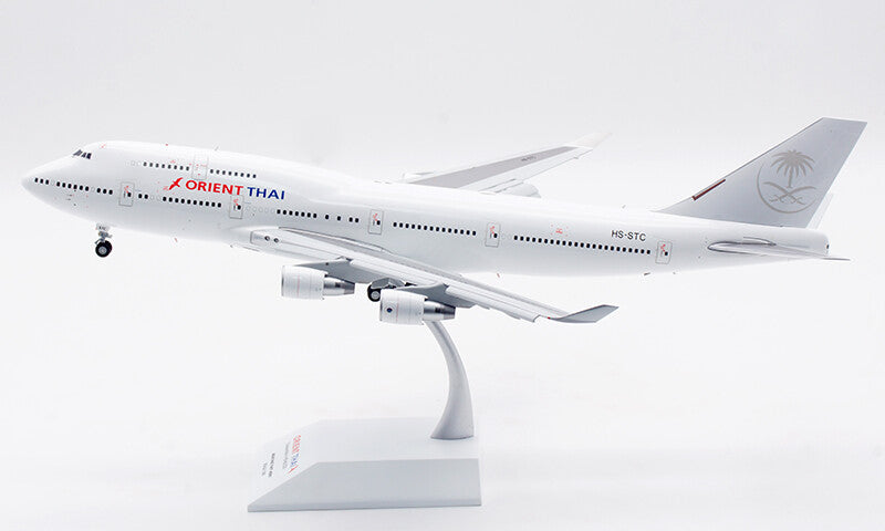 1:200 JC Wings ORIENT AIRLINES BOEING B747-400 Flap Down Airplane Diecast Model