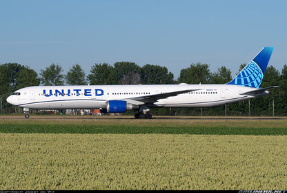 1:400 PandaModel UNITED B767-400 N66056 Passenger Airplane Diecast Model