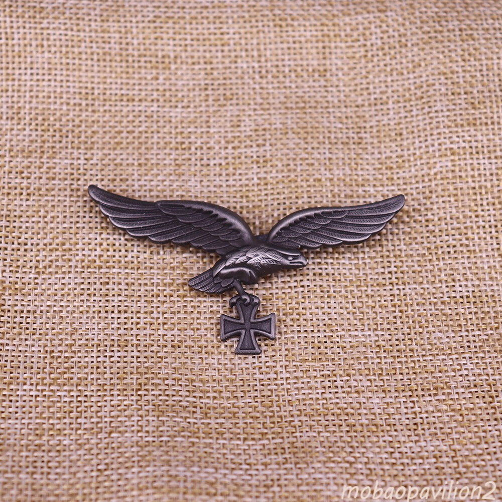WW2 German Luftwaffe Eagle Bronze Pin Germany Badge Brooch Replica Collection